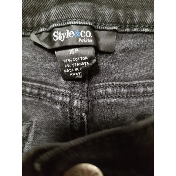 Style&Co Women's 16P Black Med Was High Rise Tapered Leg Jeans Stretch - Picture 7 of 8